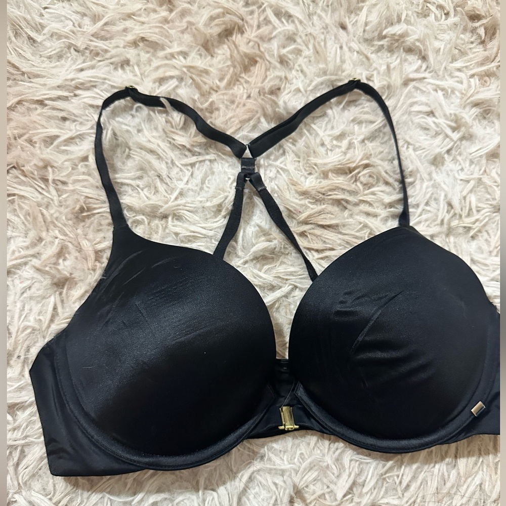 Victoria’s Secret very sexy bra strappy push up 34C